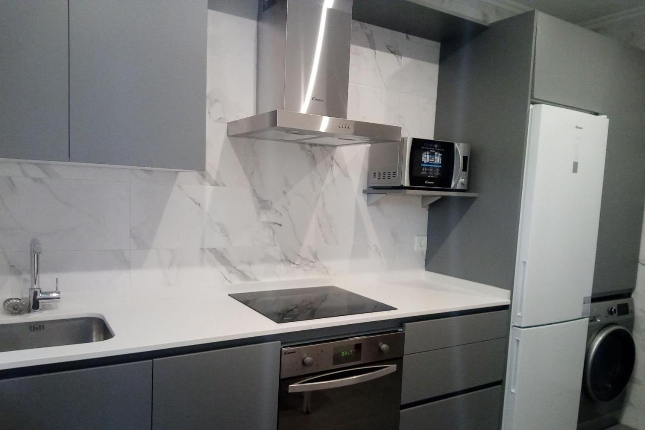 Coqueto Apartamento Frente Al Guggenheim Бильбао Экстерьер фото